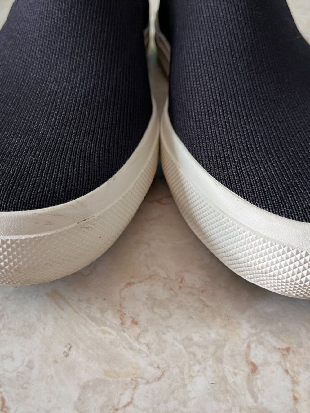 Rothy's Men's Sz 12 Original Slip On Sneaker in Black - Picture 4 of 13